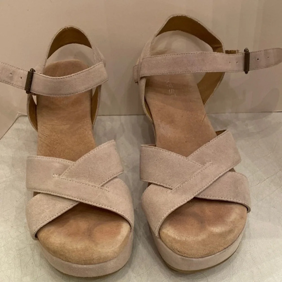 Nine‎ West Suede Leather platform Heel - Picture 3 of 13